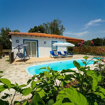 Villa Ikiz - Kayakoy'de Kiralik 2+1 Muhafazakar