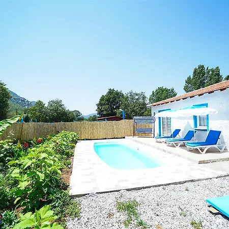Villa Ikiz - Kayakoy'de Kiralik 2+1 Muhafazakar Fethiye
